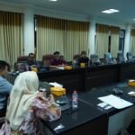 Group Galuh Mas Didesak Ikuti Nota UPTD Pengawas Ketenagakerjaan Terkait PHK Fiktif Karyawan IMG-20251119-WA0039